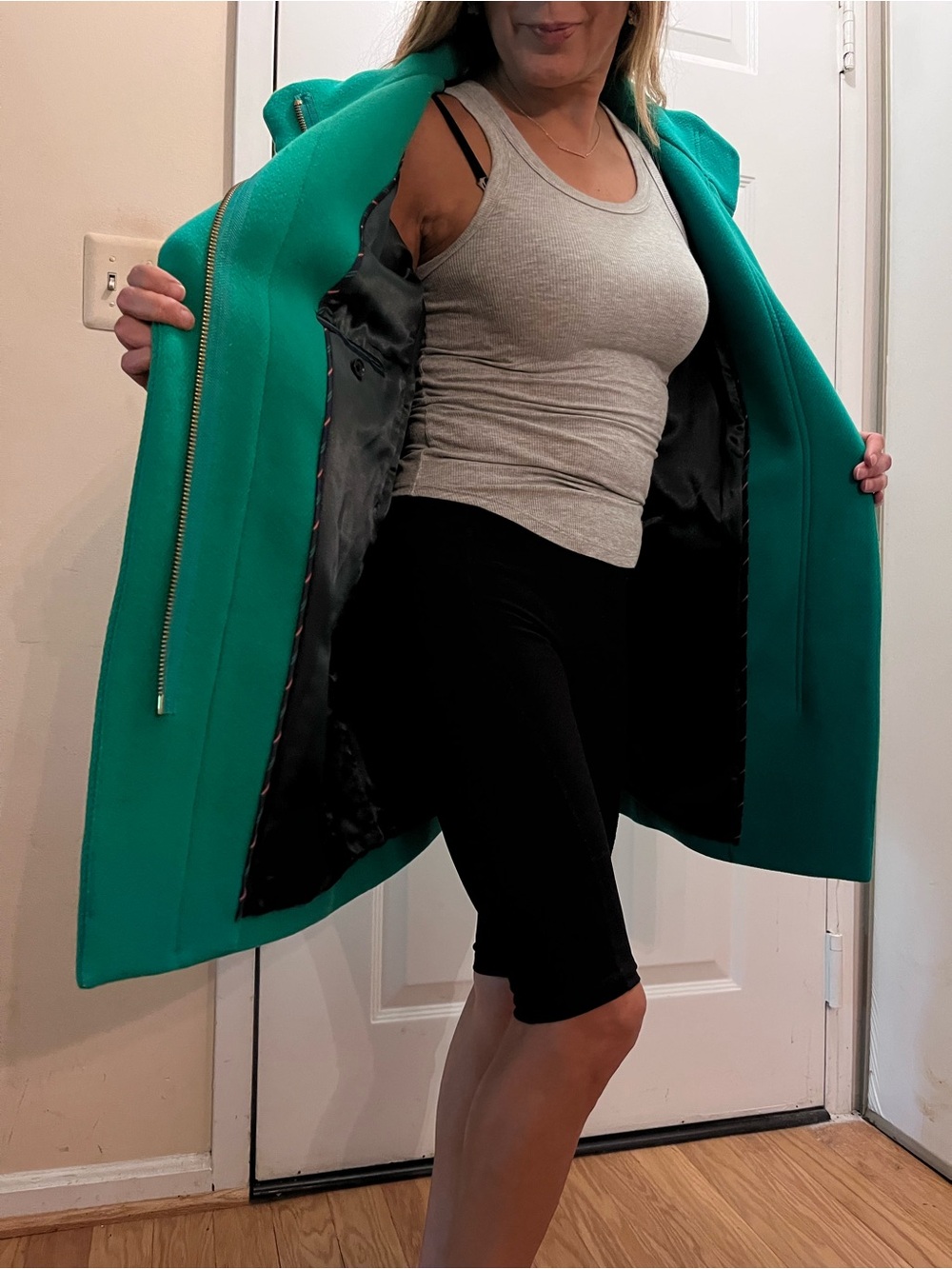 J.Crew
Cocoon/Stadium Cloth
Nello Gori
Mid Peacoat
Size 8P for Women